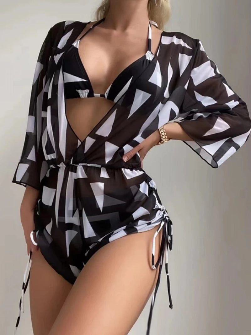 Conjunto de Biquíni 3 Peças Estampa Tropical – Elegância com Manga Longa e Detalhes de Amarração